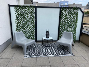 SPACIOUS ONE BEDROOM APARTMENT WITH LARGE TERRACE IN CITY Centre